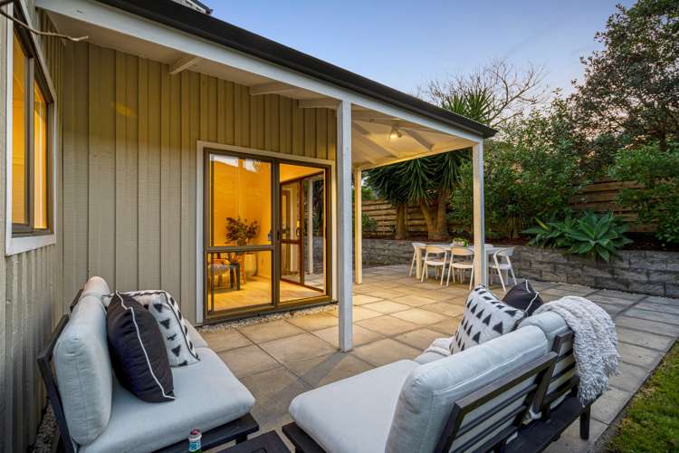 2/1 Totara Grove Hillcrest_31