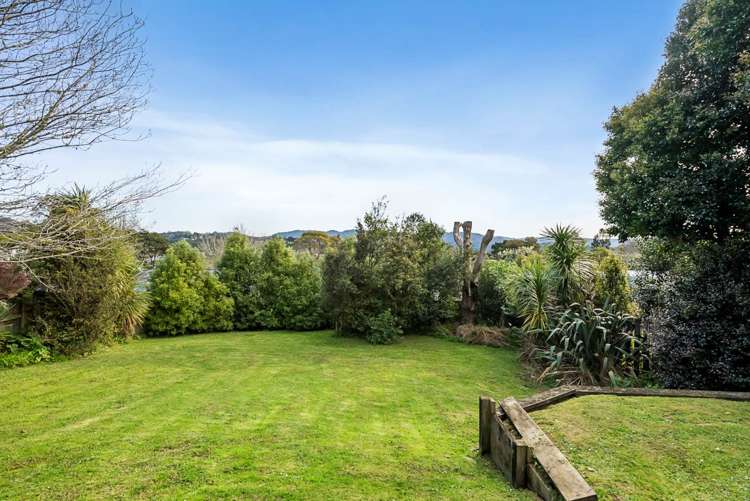 166 Glengarry Road Glen Eden_21