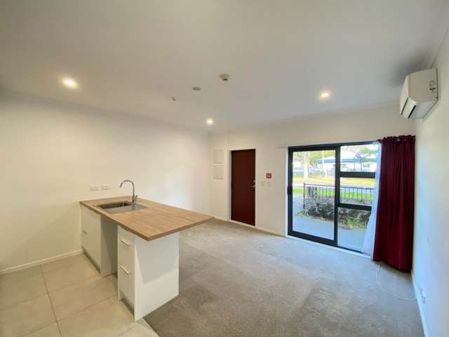 7/20 Bader Drive Mangere_1