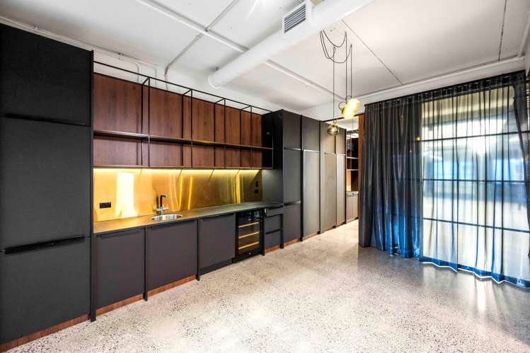 2B/12 O'Connell Street City Centre_1