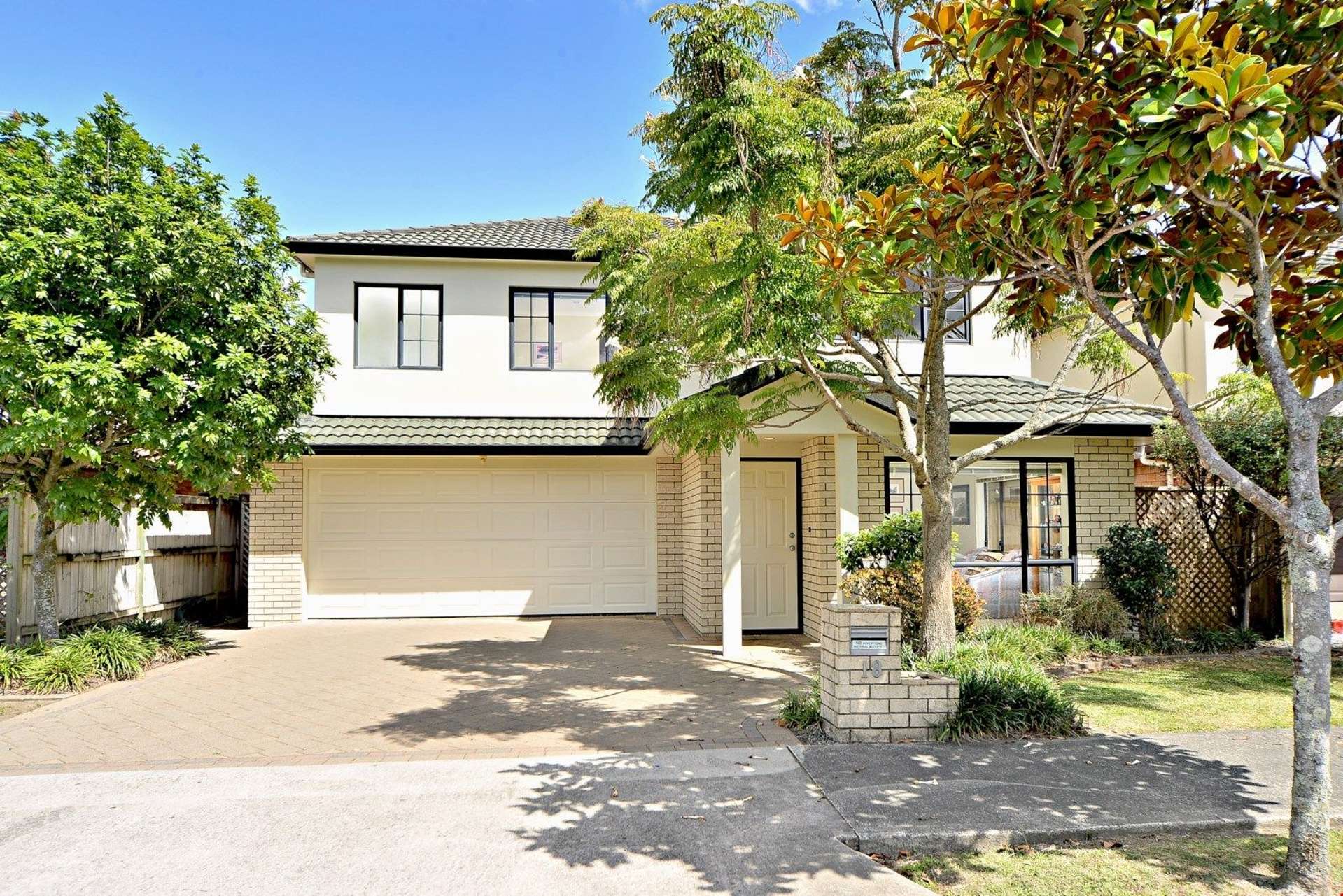 18 Bridgefield Crescent Flat Bush_0