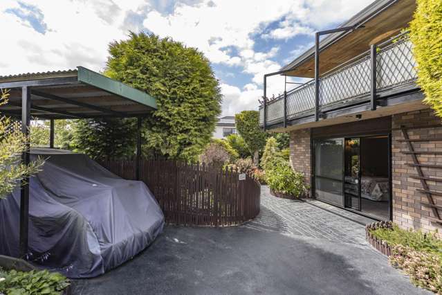 80 Regency Crescent Redwood_4