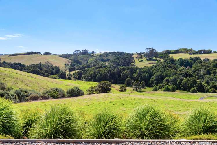 196 Gleeson Road Pollok_11