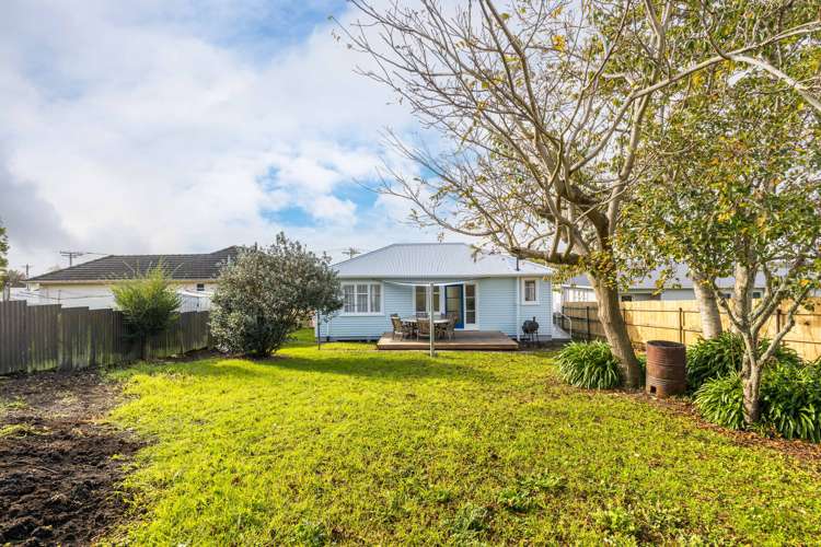 57 Mould Street Waitara_16