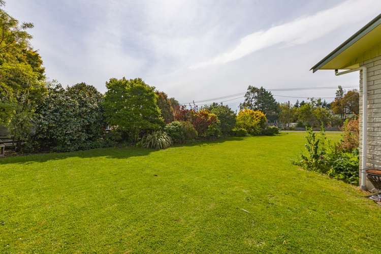 19 Lake Street Takapau_15