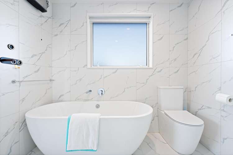 38a Pokapu Street Titirangi_23