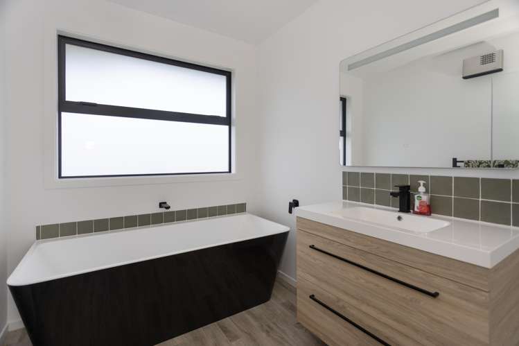 12 Whitehaven Street Weston_24
