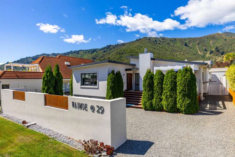 29 Beach Road Waikawa_1