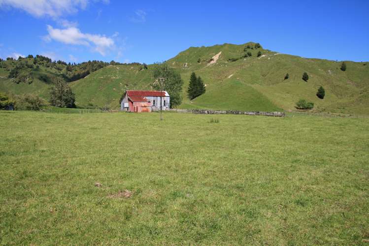 5 Marco Road Ruapehu-King Country Surrounds_8