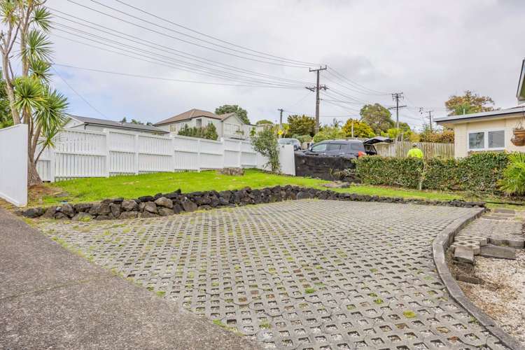 1/72 Gladstone Road Northcote_18