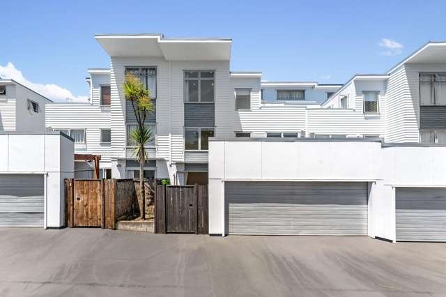 Modern 3-Bedroom Home in the heart of St Lukes