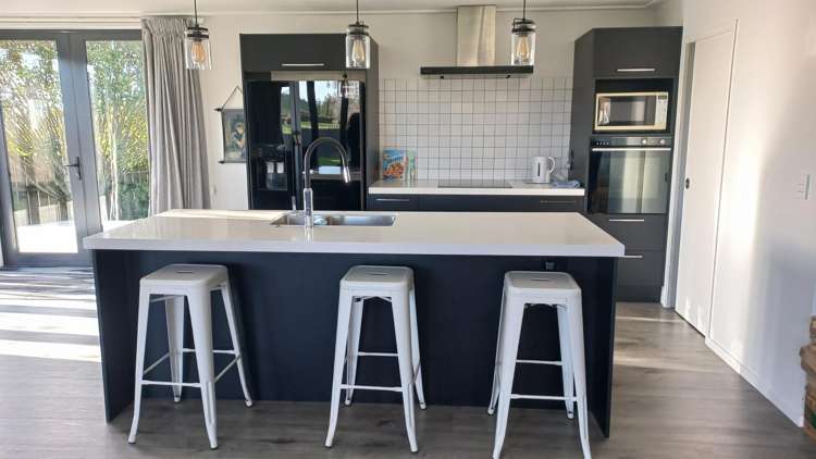 1 York Road Midhirst_3