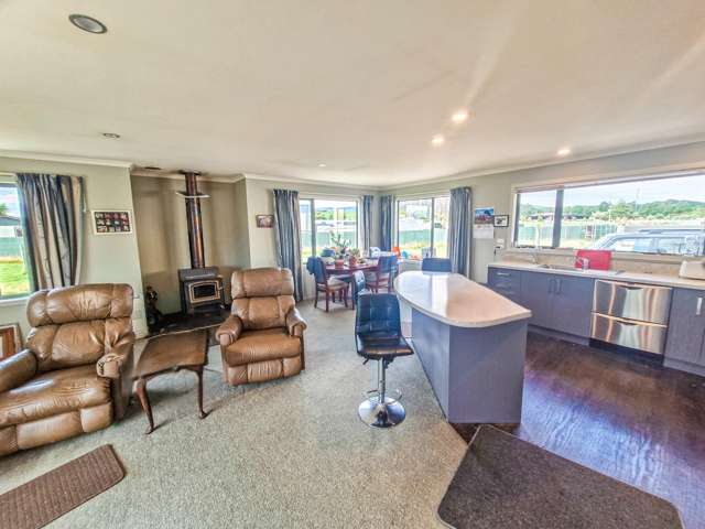 5 McFeely Street Tuatapere_3