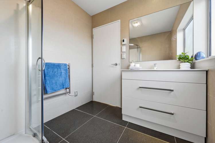 70A Hutchinsons Road Bucklands Beach_14
