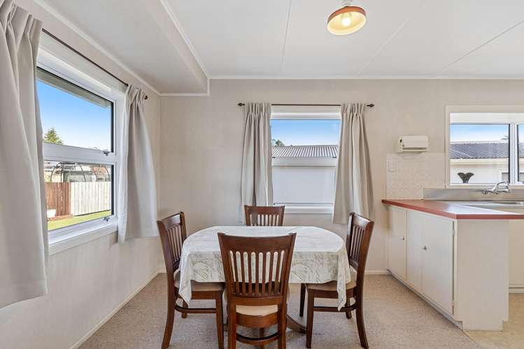 14 Shaw Avenue Paeroa_8