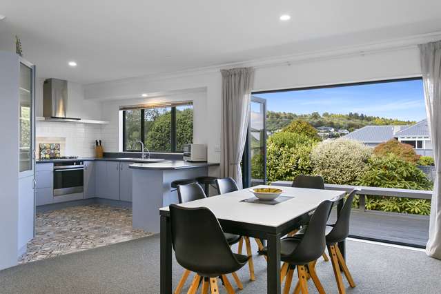 2/94 Harvey Street Waipahihi_2