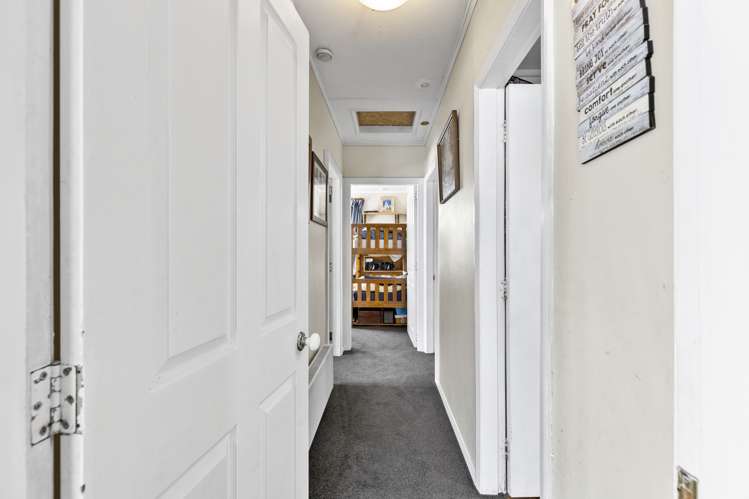 12 Collins Crescent Feilding_9