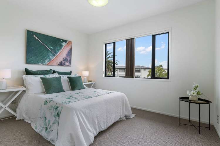 118/2 Armoy Drive East Tamaki_14