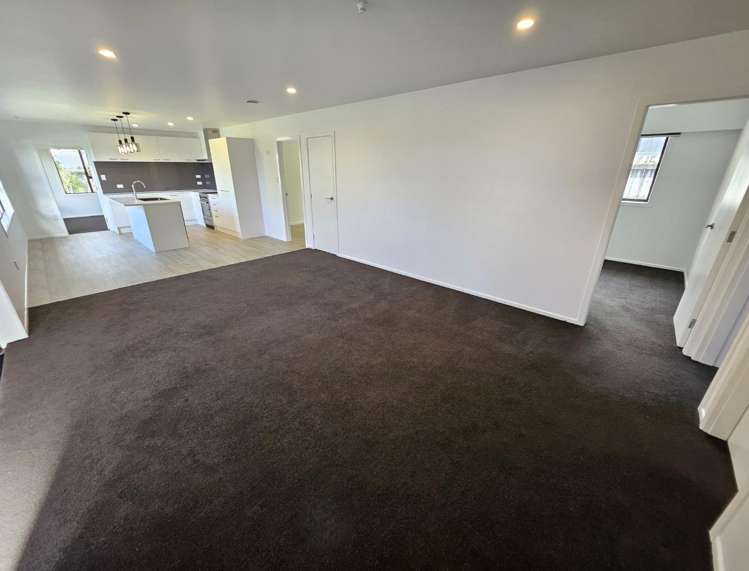 435 Fraser Street 2820_2