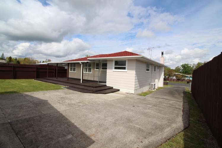 19 Thompson Street Tokoroa_27