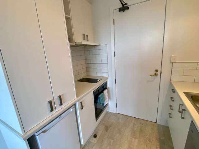 7H/14 Waterloo Quadrant City Centre_4