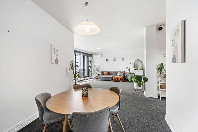 11/125 Thorndon Quay Thorndon_1
