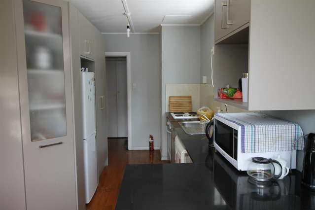 24 Memorial Avenue Mount Roskill_2