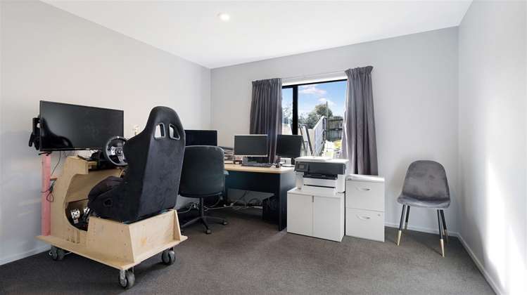 18a Charlenne Close Ranui_14