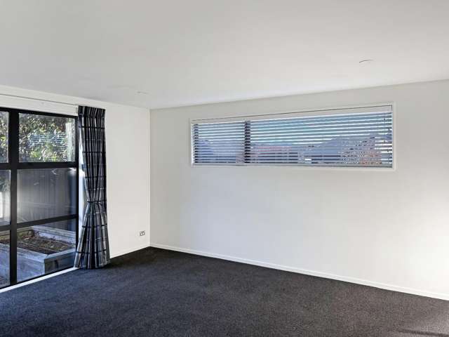 7 Maclaren Road 1578_1