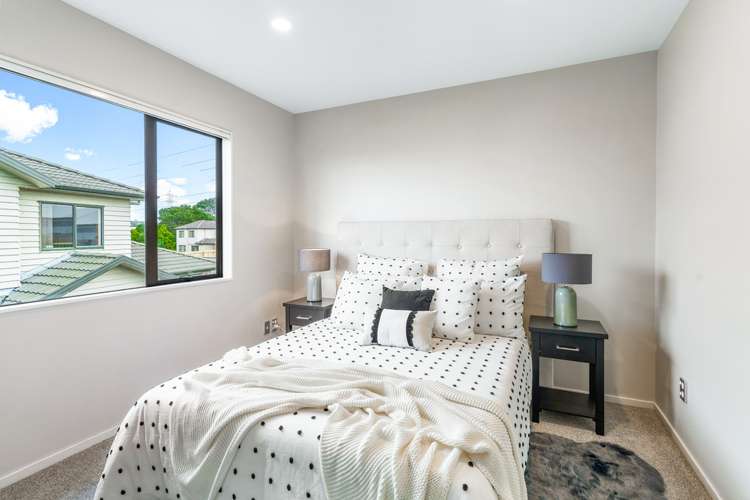 11 Riverglade Parkway Te Atatu South_16