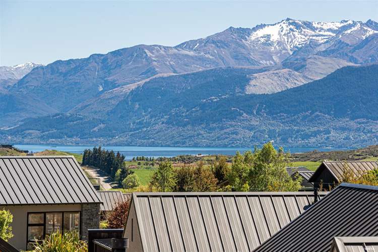 8 Hovingham Court Jacks Point_27