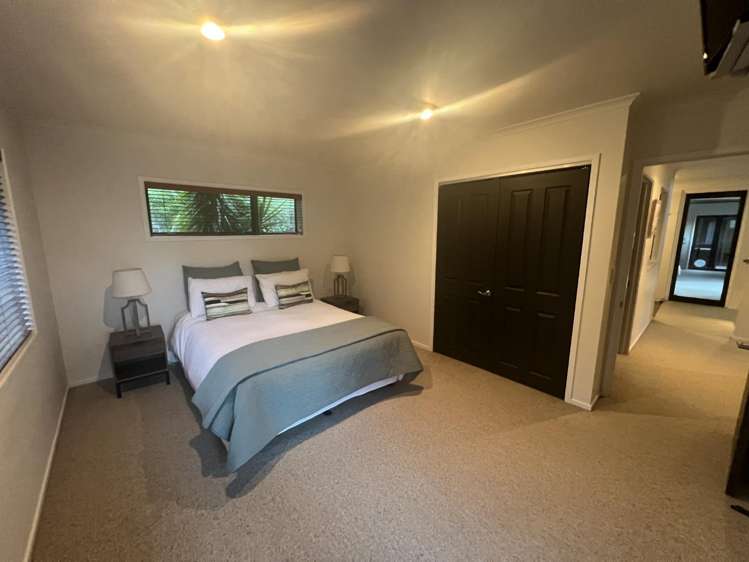 65 Roberts Road Matakatia Bay_17