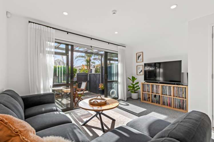 1c Shamrock Lane Te Atatu Peninsula_1