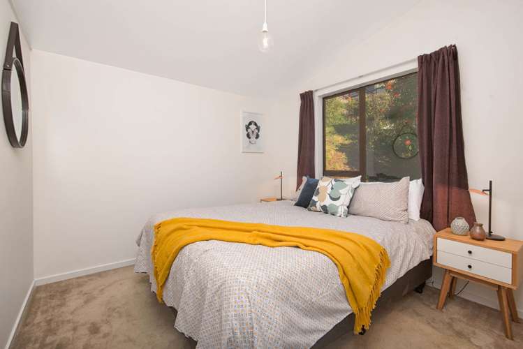 203 Fernhill Road Fernhill/Sunshine Bay_10