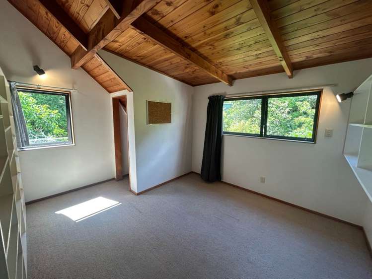 1 Dalmeny Close Murrays Bay_13