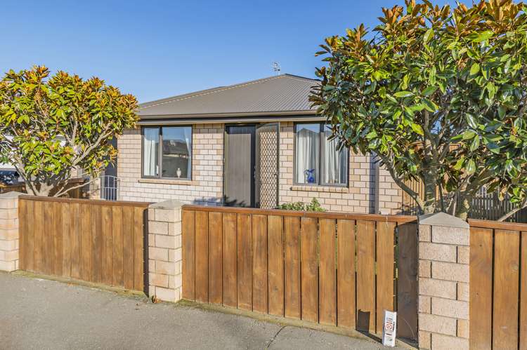 1/191 Gayhurst Road Dallington_17