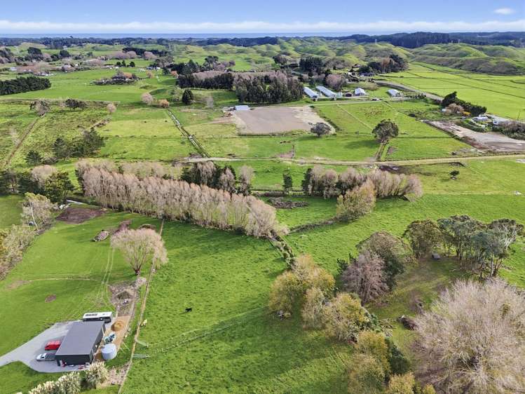 36 Painua Road Hokio Beach_9