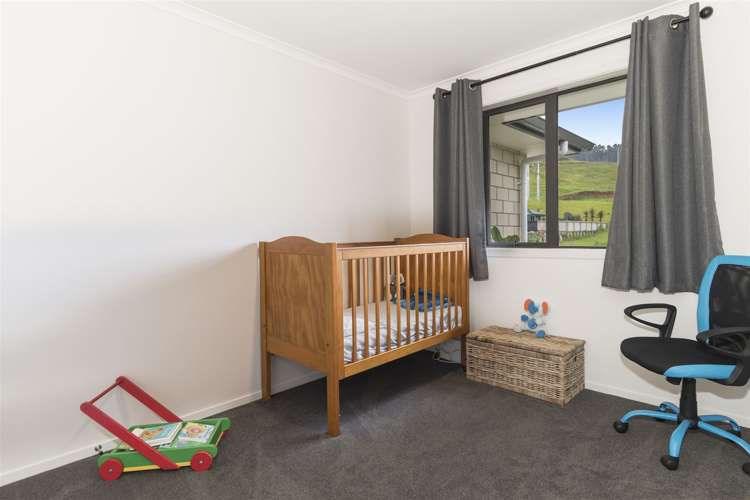 191 Ballintoy Park Drive Welcome Bay_12