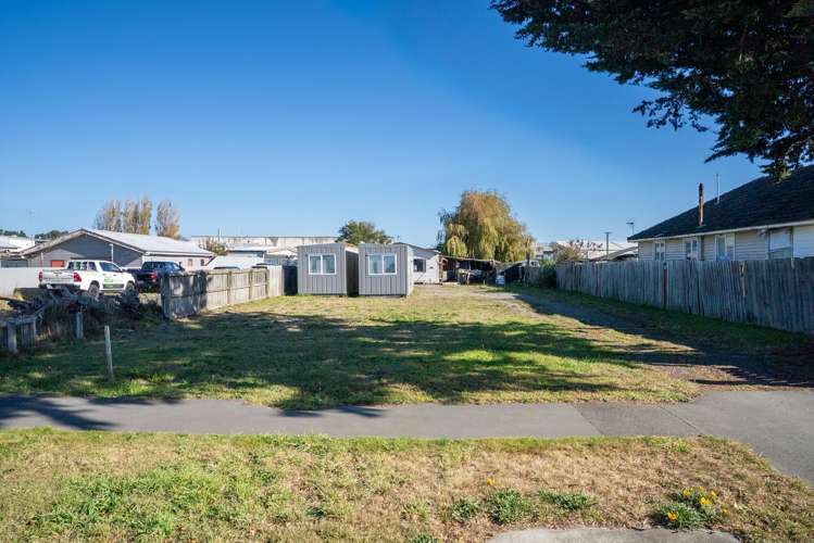 90 & 90a Shortland Street Wainoni_7
