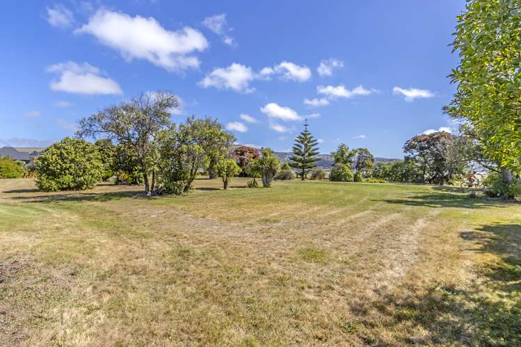 126 Rocking Horse Road Southshore_21