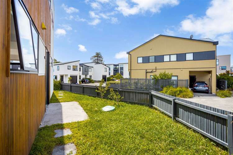 7 Frank Gill Road Hobsonville_26