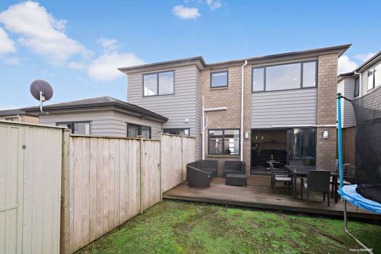 24 Carrickdawson Drive Flat Bush_31