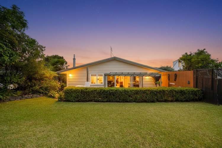 14B Mayne Place Snells Beach_16