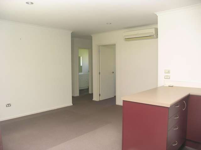 8 Hector Close Kingston_3