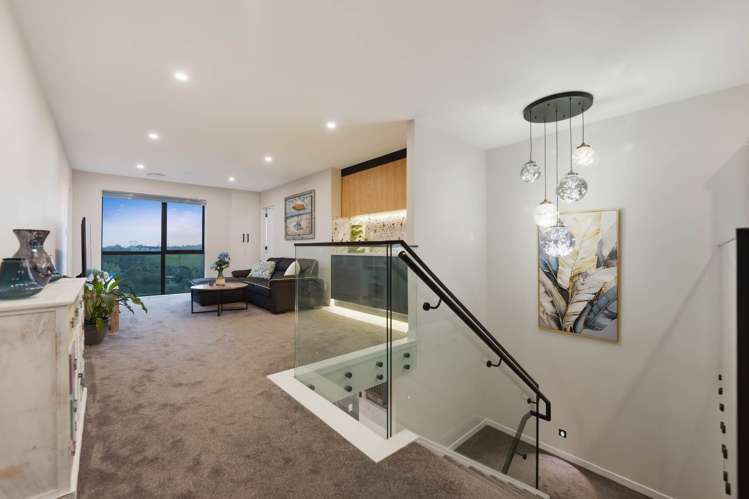 26 Ridgehill Rise Flat Bush_14