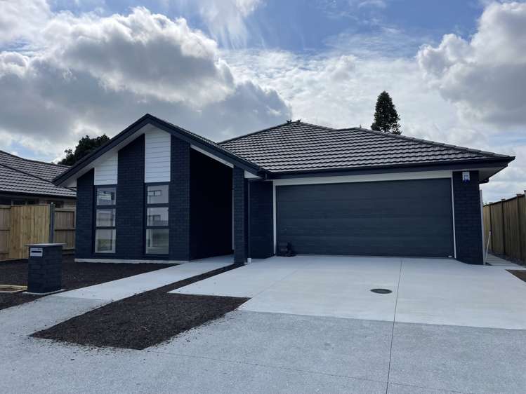 86 Waituarua Drive_1