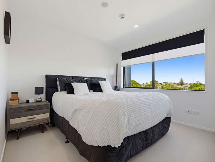 323/8 Thompson Park Road Mount Wellington_9