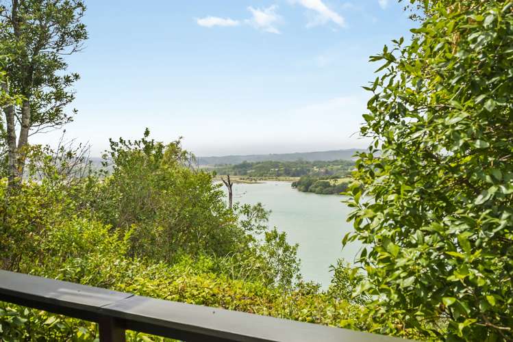 45 Pohutukawa Avenue Cockle Bay_23