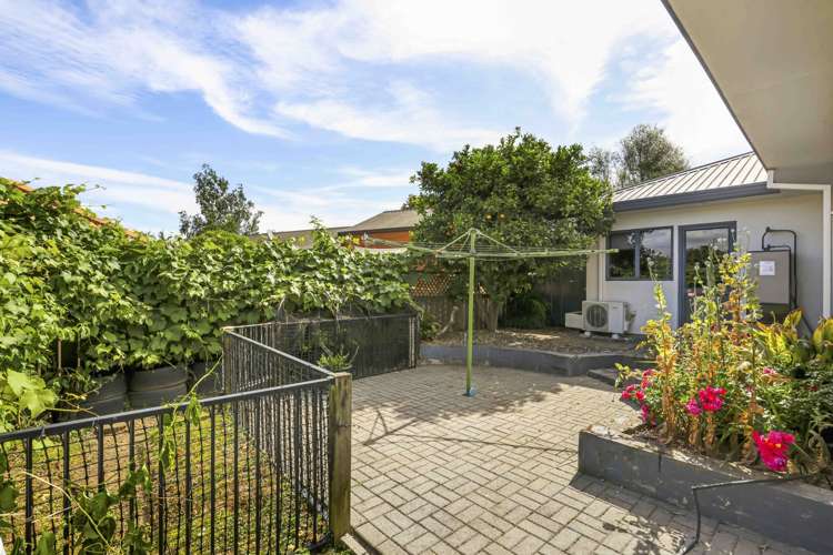 51 Sunnyhills Avenue Glenview_16