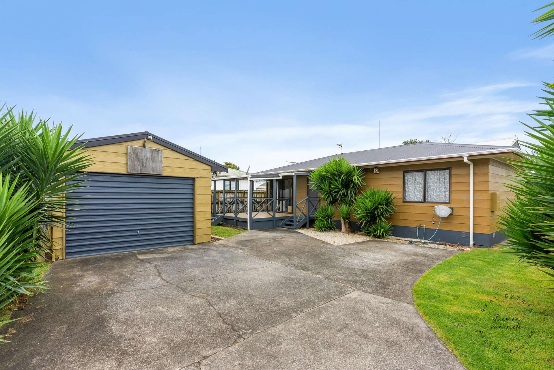 2/23 Marr Road Manurewa_0
